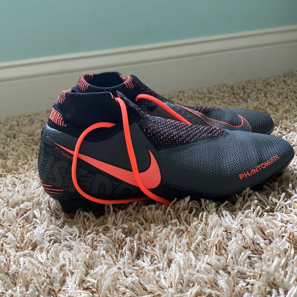 Phantom Vision Elite Nike Soccer Cleats